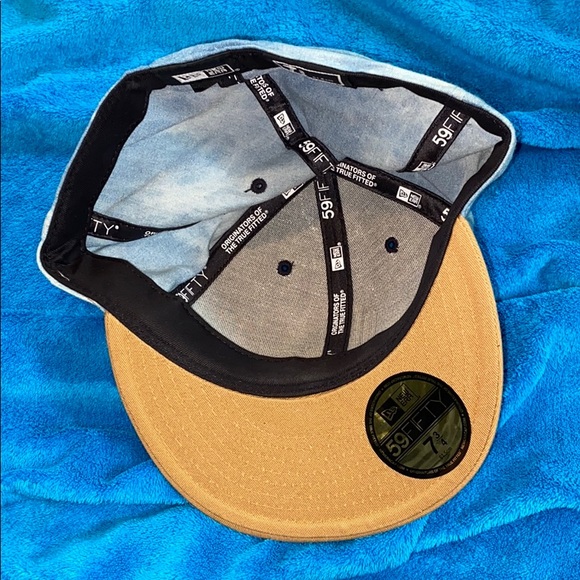 Hat - Picture 5 of 7